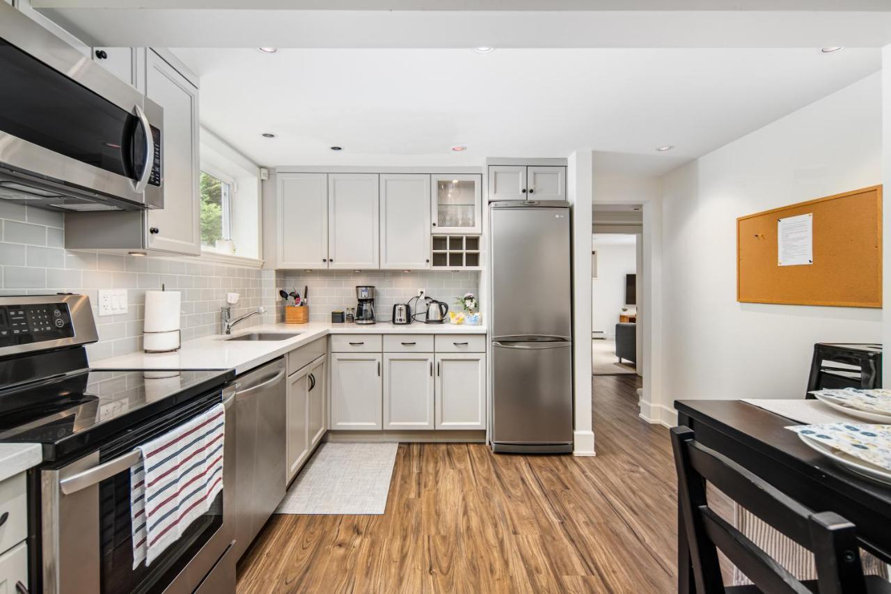 Gorgeous 4 Bedroom Garden Level Suite At Vancouver West & Ubc Exterior photo