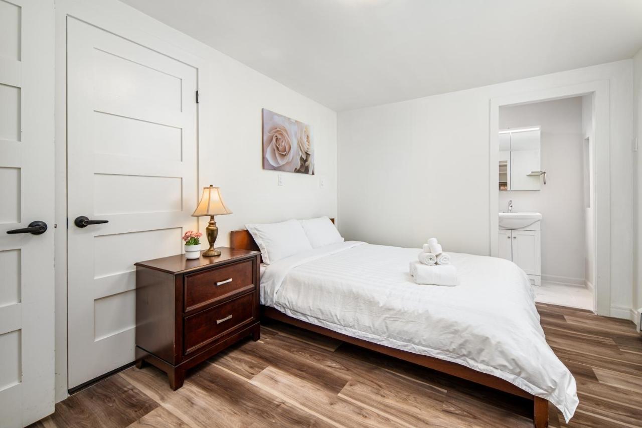 Gorgeous 4 Bedroom Garden Level Suite At Vancouver West & Ubc Exterior photo